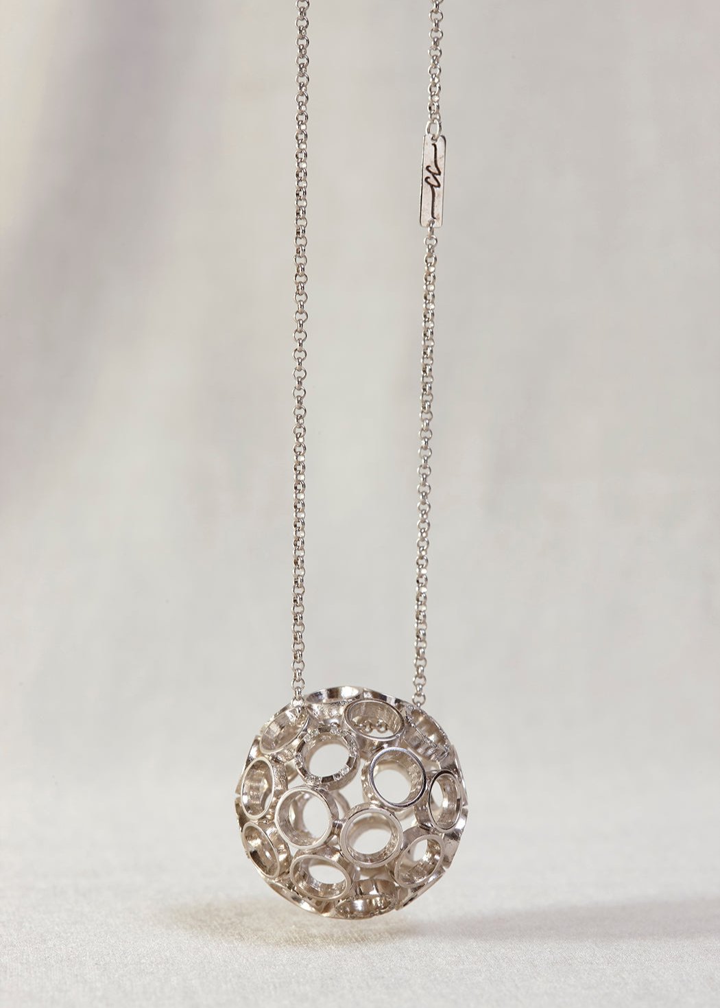 Sautoir Necklace made with Rhodium plated Sterling Silver and Diamonds