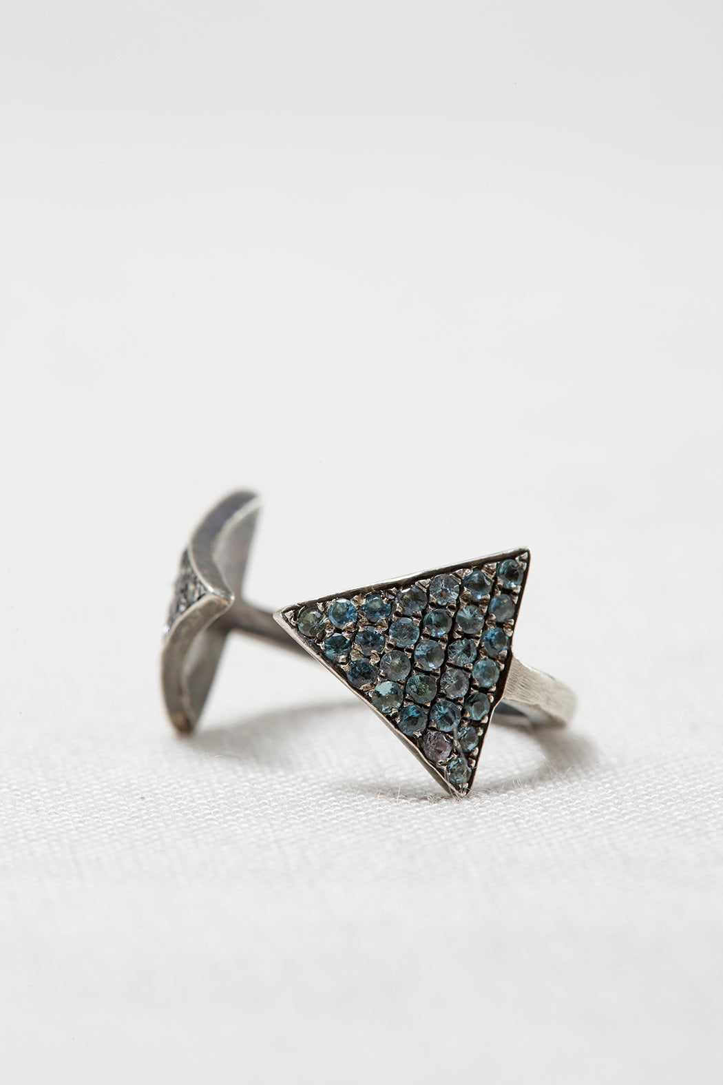 Open Twin Arrow Pavé